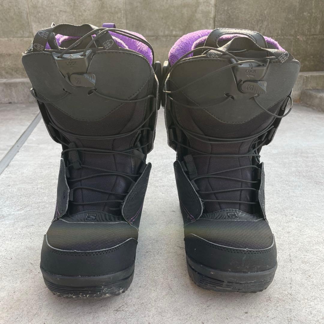SALOMON 女性用スノーボードブーツ ブラック/パープル 23.5cm